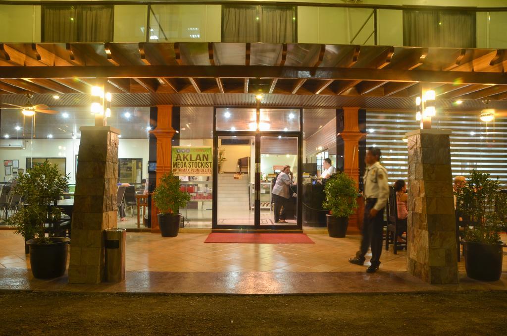 The Premiere Business Hotel Kalibo Exterior photo